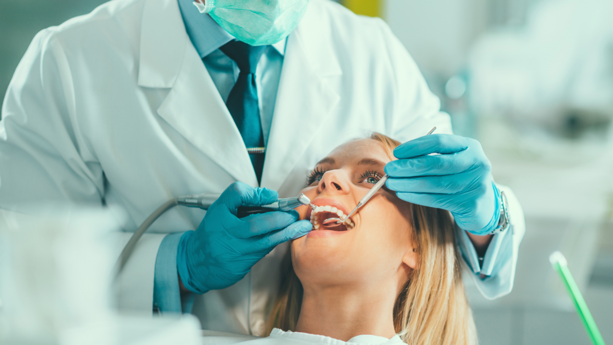  Stomatologia zachowawcza dzieci i dorosłych w Krakowie 
